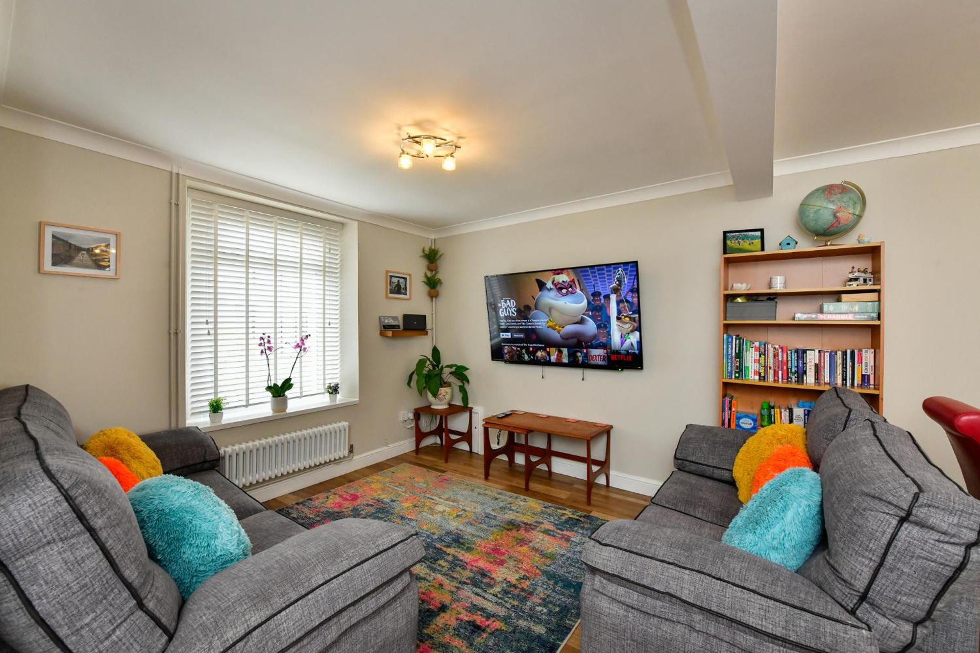 Free Parking - Heart Of The City - Superb Townhouse & Garden - Peaceful Area But Only 5Min Walk To Beach, Shops, Bars, Arena, Marina, Parks Swansea Exterior foto
